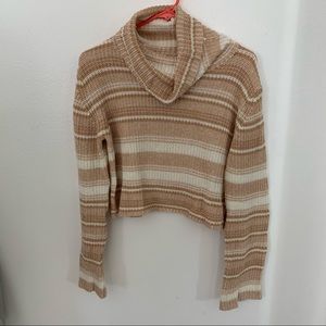 Mock neck / turtleneck stitched sweater from Urban